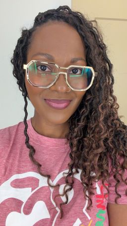 these frames look amazing. they fit my face. and I love the style. hav0