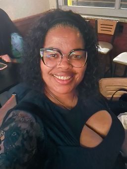 I receive some many compliments whenever I wear these glasses. I tel0