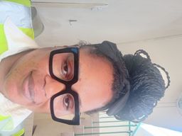 im loving my glasses it fits me perfectly 👌 i0