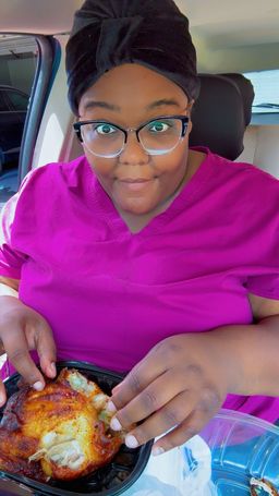 me and my chicken love these glasses lol0