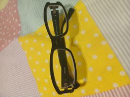 My glasses arrived in a battered box. Thank God the glasses were not a2