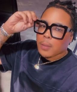 Literally these are my everyday glasses! The people love theseee!! Hec0