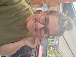 So happy with my new frames! first time using the site and prescriptio0