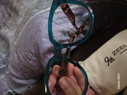Quality : good
Prescription : on point
Price : fair
Size : ok
love. th0